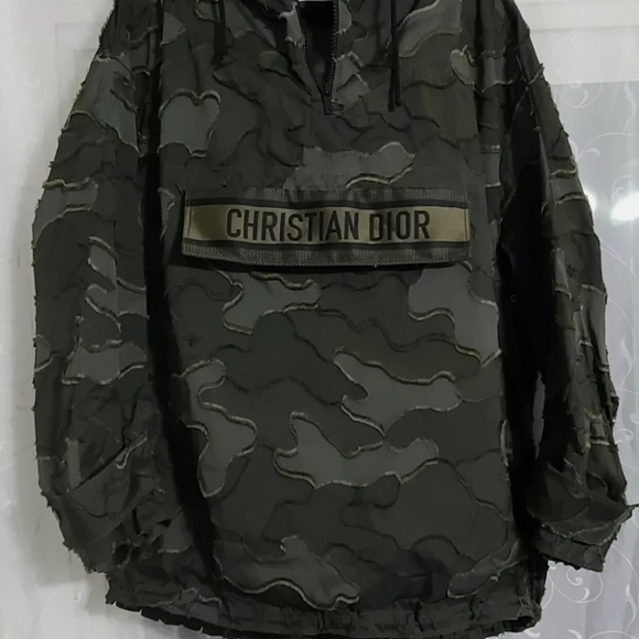 Meet your Posher, Jacquelynn. - Picture 3 of 12